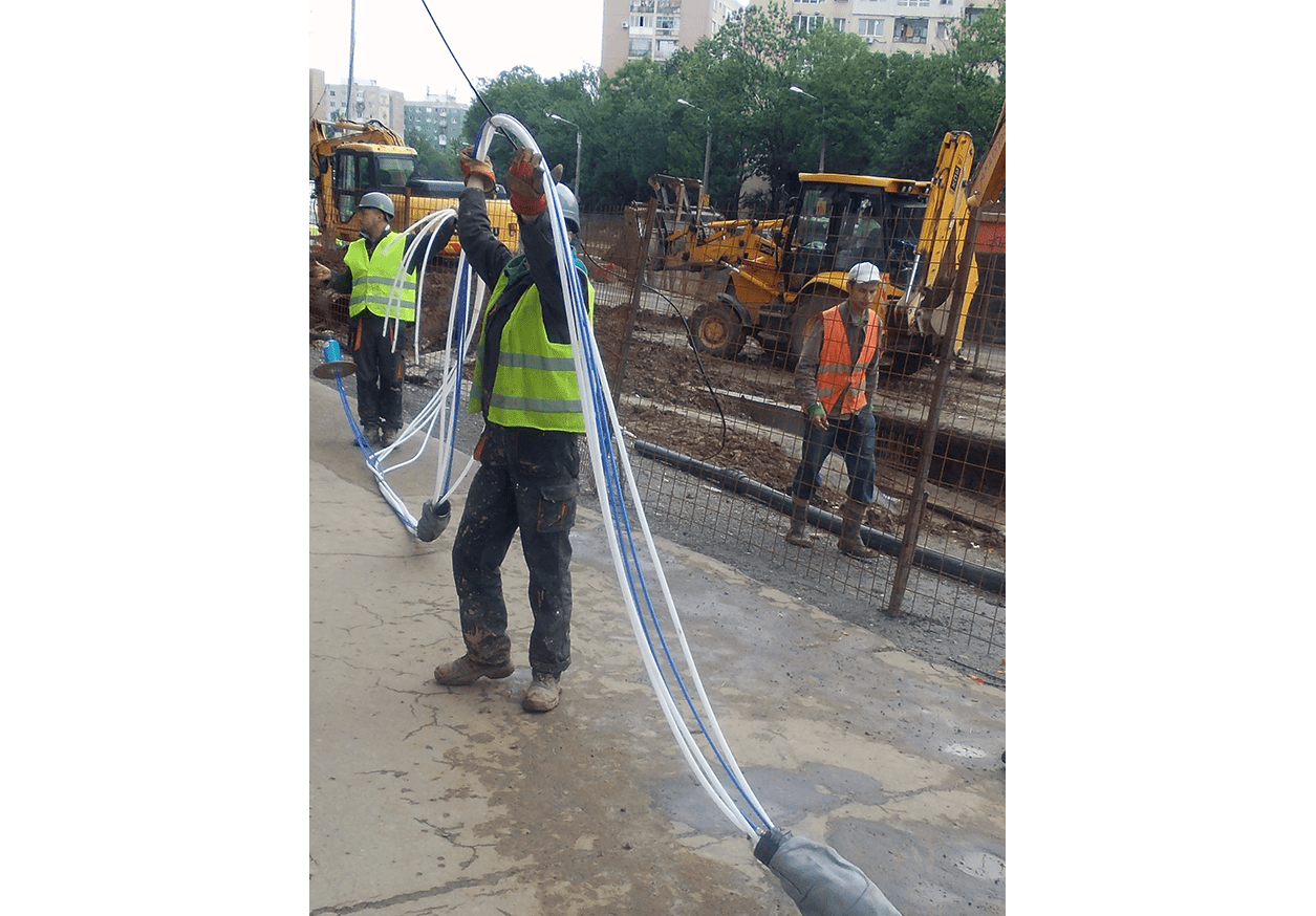 Engineer installing GXB-2 Borehole Rod Extensometer before installation on Bucharest Metro