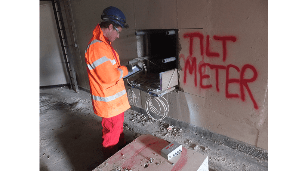 Engineer installing WI-SOS Node