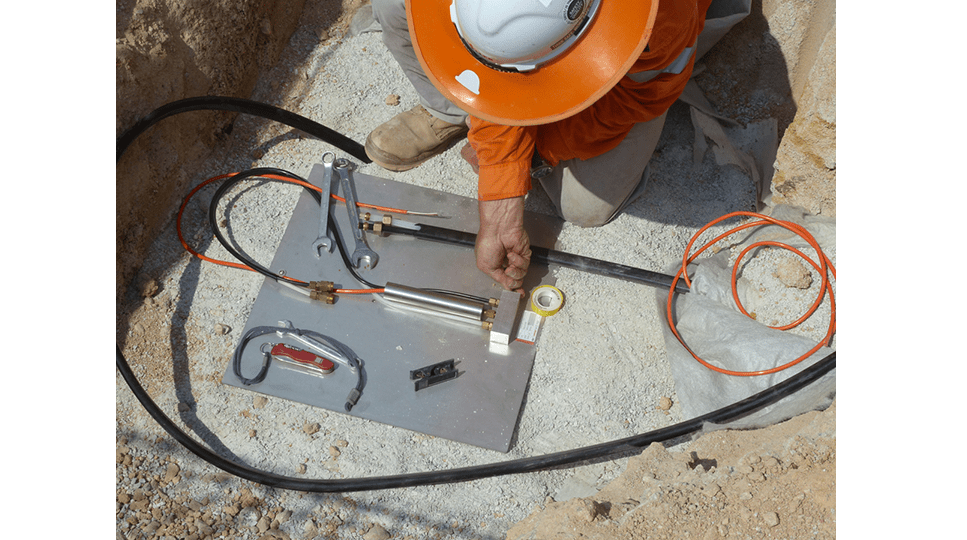 Installing VWLLS-200 settlement plate at Manjung iron ore handling plant