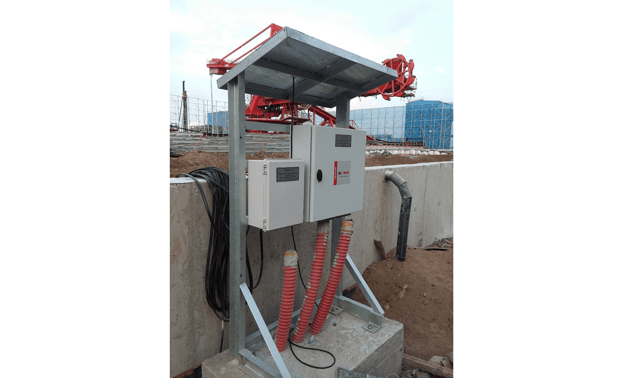 VW liquid level VWLLS-200 reservoirs mounted on wall at Duyen Hai 3 Power Plant